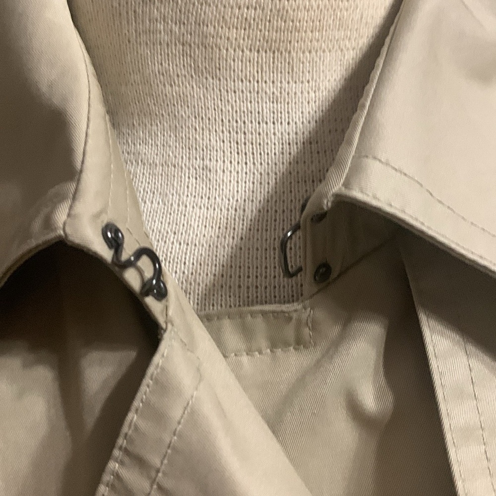 banana republic gorgeous trenchcoat - Picture 7 of 12